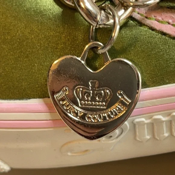 Juicy Couture green satin w/pink trim slip on shoe - Picture 8 of 11